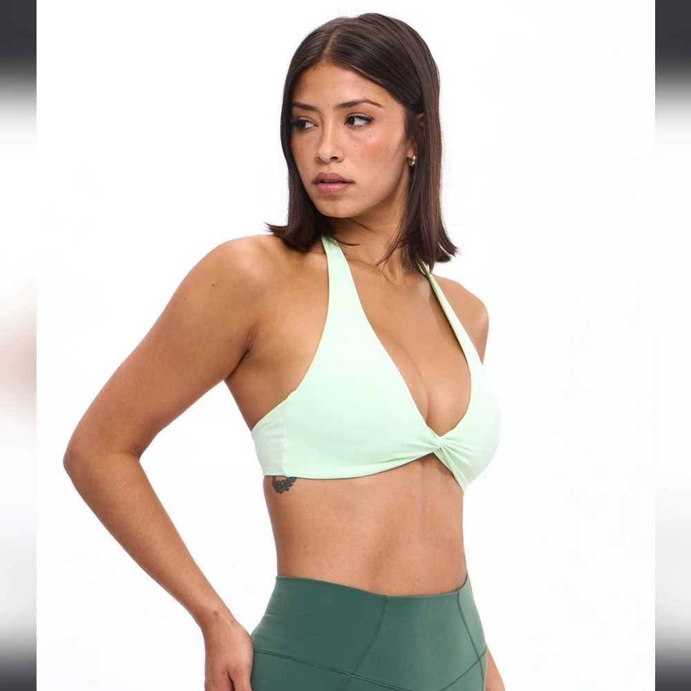 Buffbunny Twisted Halter Sports Bra - Picture 3 of 7